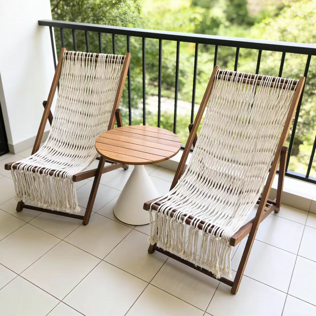 Minimalist Rectangular Lounge Chair