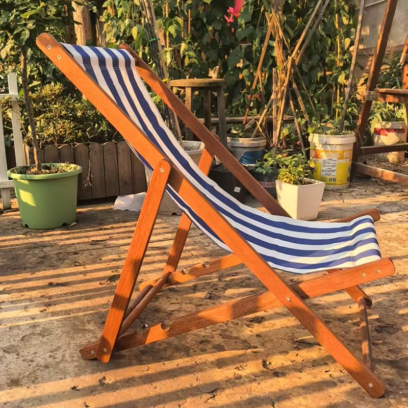 Minimalist Rectangular Lounge Chair