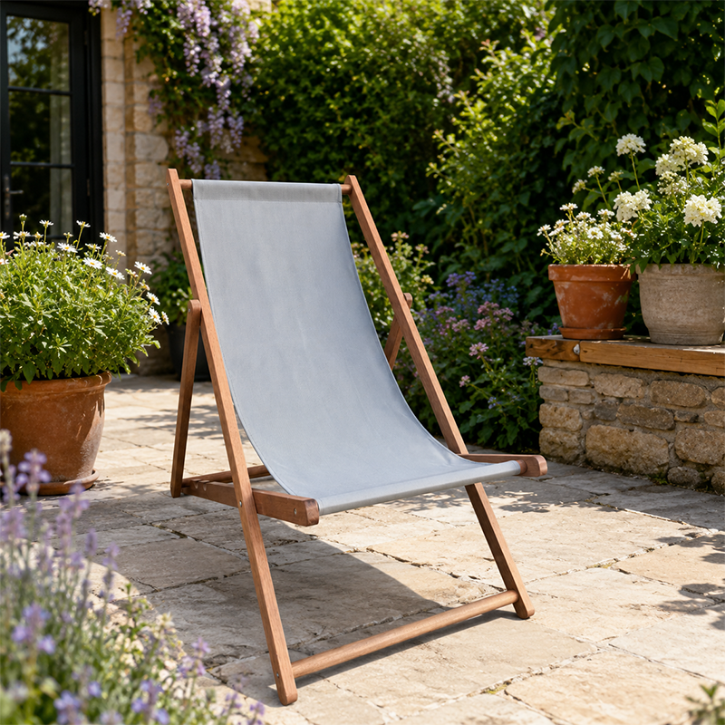 Minimalist Rectangular Lounge Chair