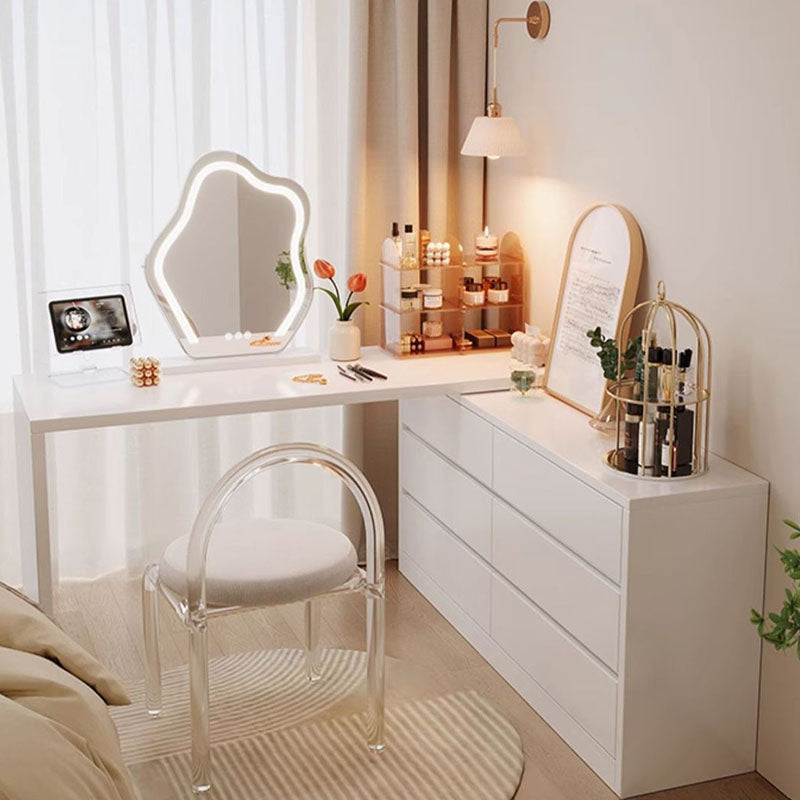 Minimalist Rectangular Makeup Vanity