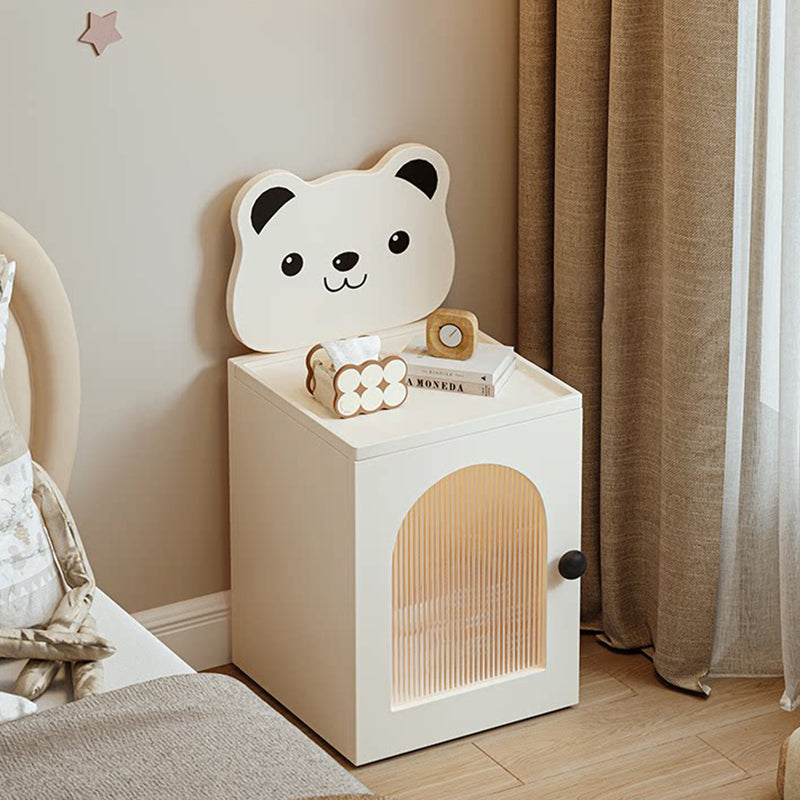 Minimalist Bear Nightstand