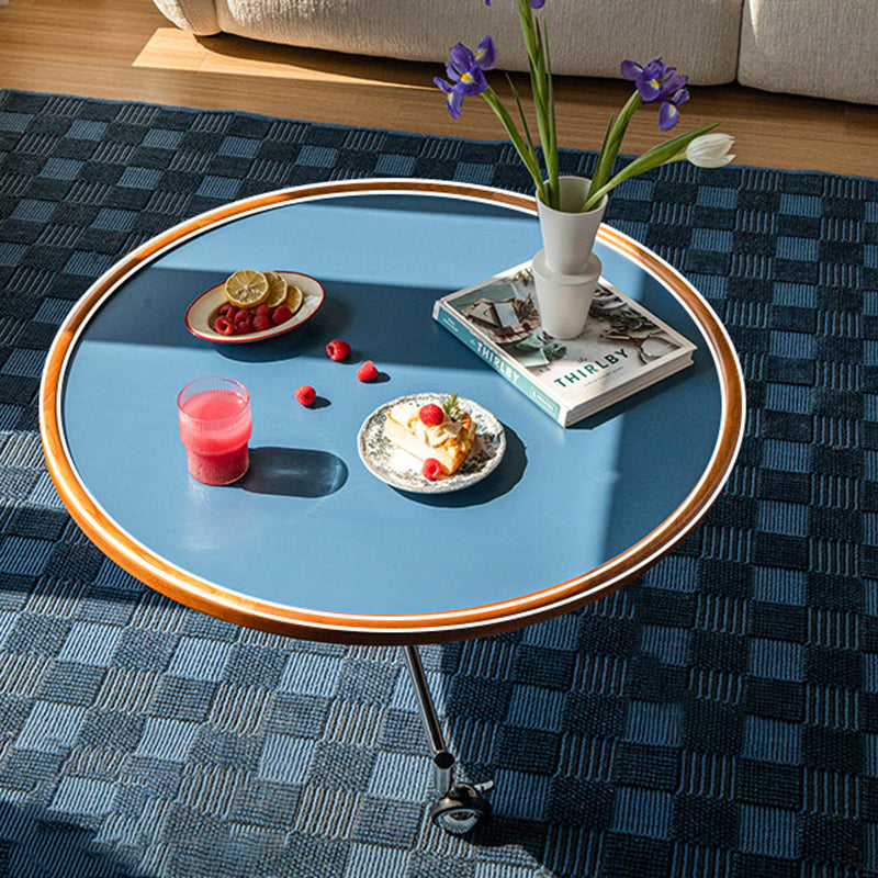 Traditional Round Coffee Table