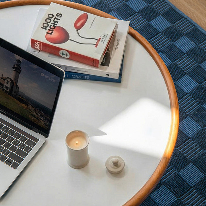 Traditional Round Coffee Table