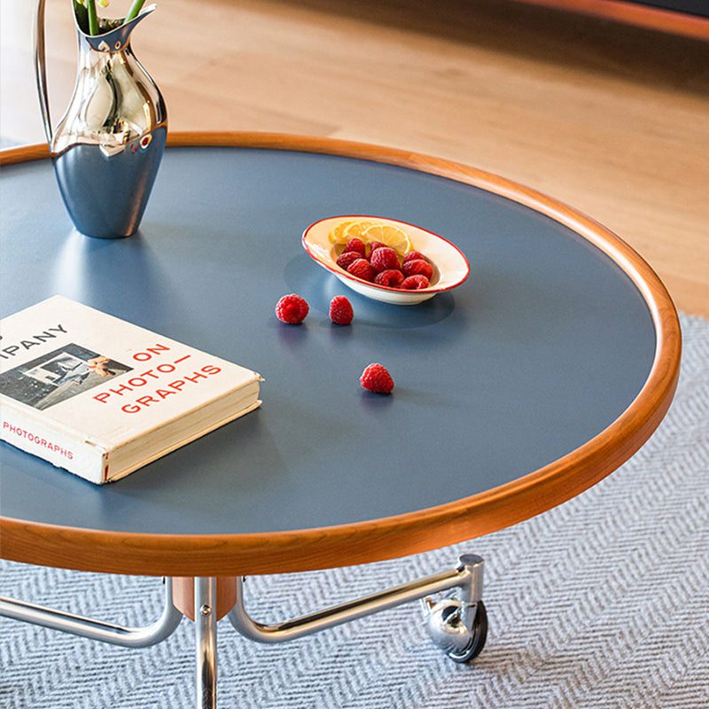 Traditional Round Coffee Table