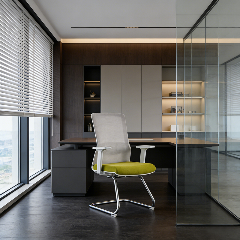 Minimalist Mesh Desk Chair