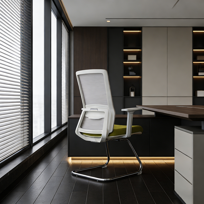 Minimalist Mesh Desk Chair